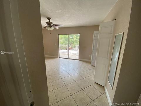 899 W 79th St, Hialeah, FL 33014 photo 11
