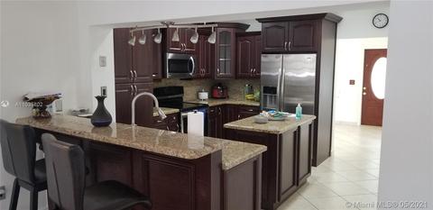 125 W 55th St, Hialeah, FL 33012 photo 8