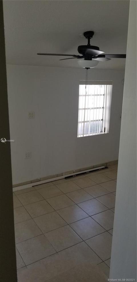 125 W 55th St, Hialeah, FL 33012 photo 4