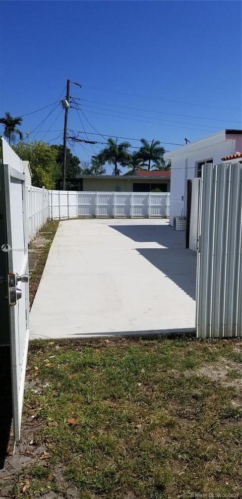 125 W 55th St, Hialeah, FL 33012 photo 15