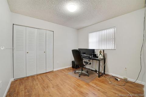 2764 W 74th Ter, Hialeah, FL 33016 photo 15