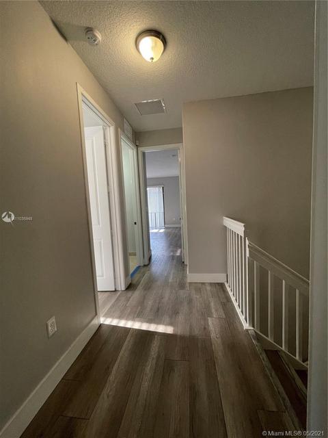 3347 W 96 Pl, Hialeah, FL 33018 photo 8