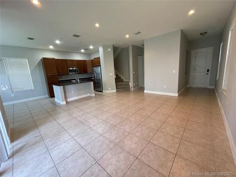 3347 W 96 Pl, Hialeah, FL 33018 photo 4