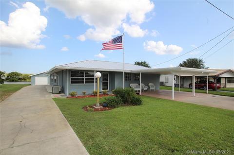 1163 Maple St, Okeechobee, FL 34974 photo 2