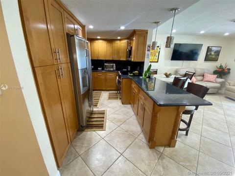 1895 W 68th St #., Hialeah, FL 33014 photo 4