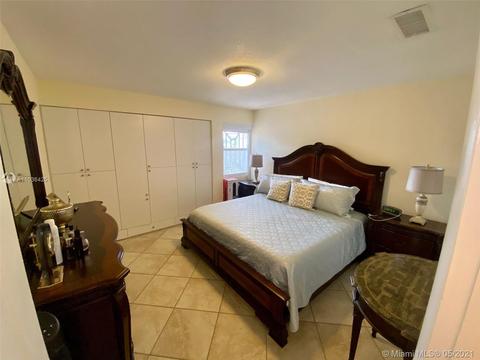 1895 W 68th St #., Hialeah, FL 33014 photo 14