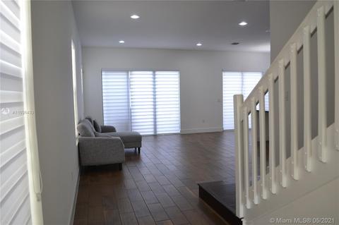 3525 W 97th St, Hialeah, FL 33018 photo 10