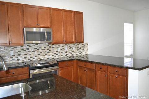 3525 W 97th St, Hialeah, FL 33018 photo 17