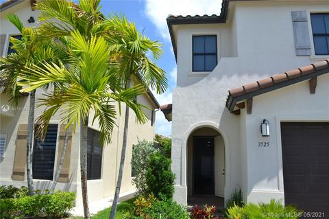 3525 W 97th St, Hialeah, FL 33018 photo 4