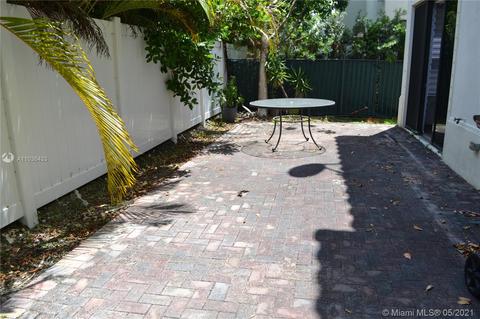 3525 W 97th St, Hialeah, FL 33018 photo 25