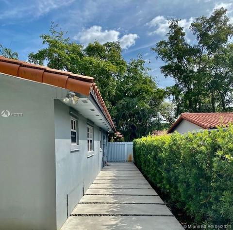 7330 Sabal Dr, Miami Lakes, FL 33014 photo 42