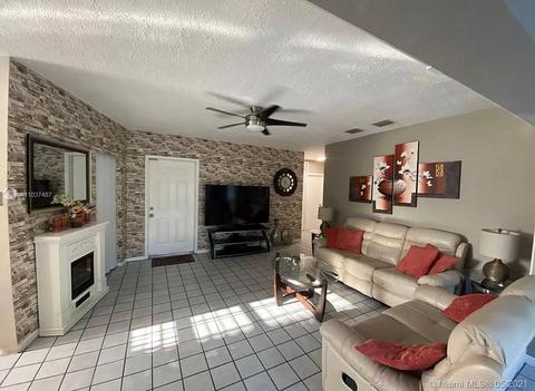 534 W 65th St, Hialeah, FL 33012 photo 8