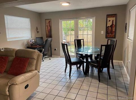534 W 65th St, Hialeah, FL 33012 photo 9