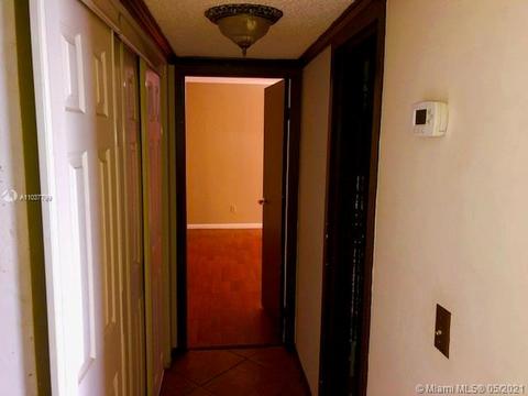 13499 Biscayne Blvd #801, North Miami, FL 33181 photo 4
