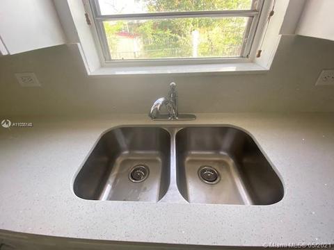 170 E 54th St, Hialeah, FL 33013 photo 13