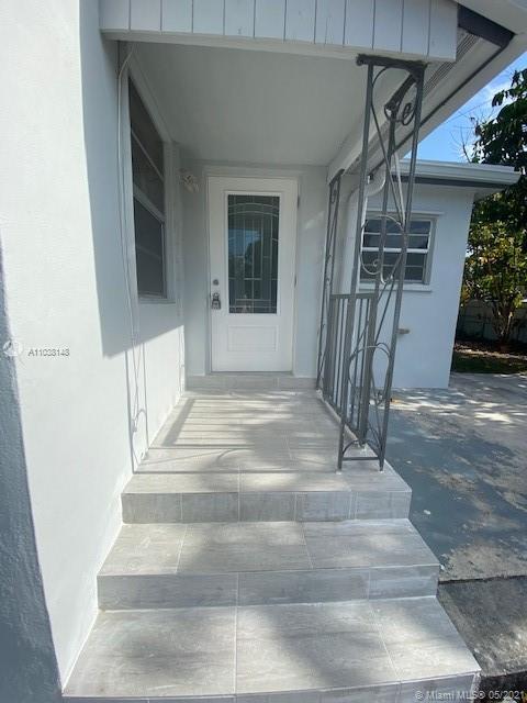 170 E 54th St, Hialeah, FL 33013 photo 14