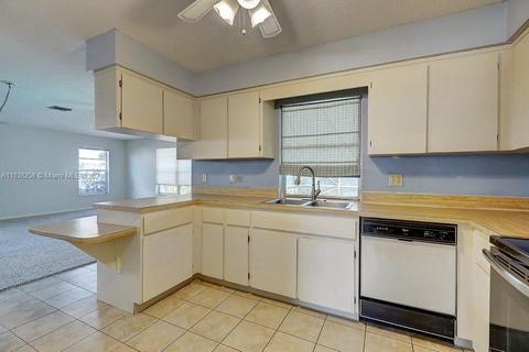 985 Todd St, Jupiter, FL 33458 photo 11