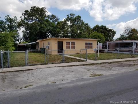 661 E 14th St, Hialeah, FL 33010 photo 2