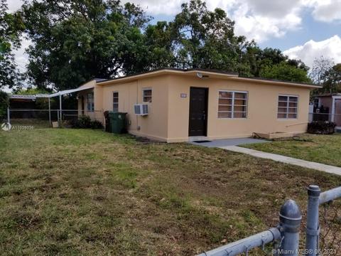 661 E 14th St, Hialeah, FL 33010 photo 3