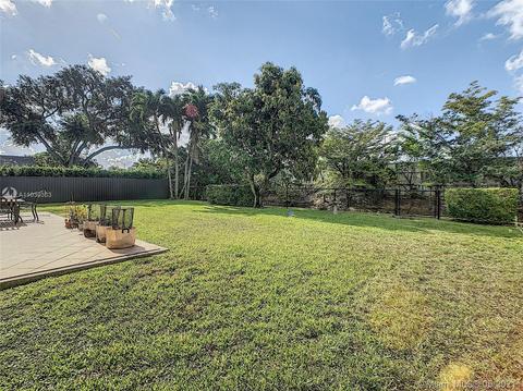6930 Bamboo St, Miami Lakes, FL 33014 photo 25