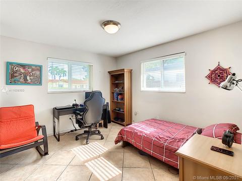 6930 Bamboo St, Miami Lakes, FL 33014 photo 20