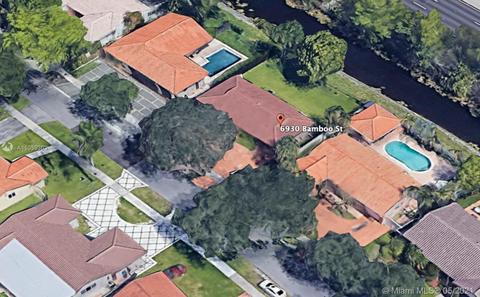 6930 Bamboo St, Miami Lakes, FL 33014 photo 31