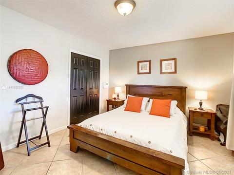 6930 Bamboo St, Miami Lakes, FL 33014 photo 15