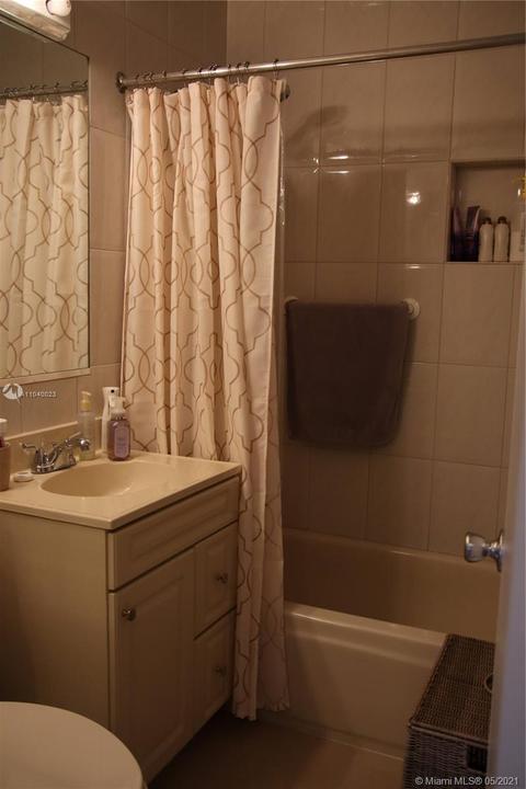 261 W 38 St, Hialeah, FL 33012 photo 26