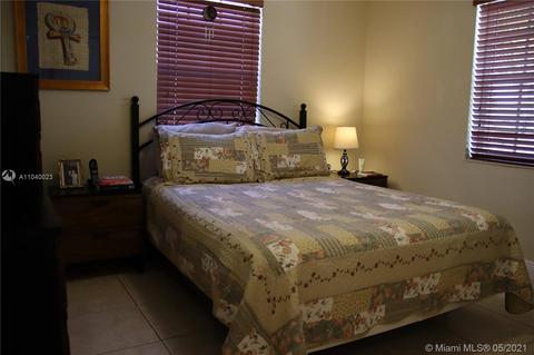 261 W 38 St, Hialeah, FL 33012 photo 27