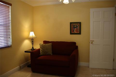 261 W 38 St, Hialeah, FL 33012 photo 32