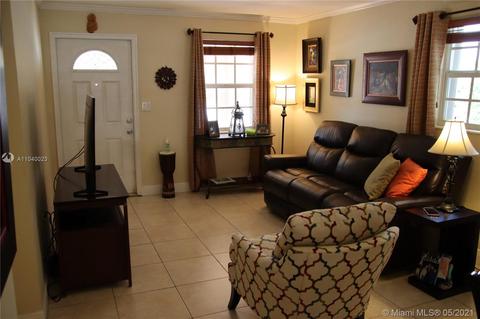 261 W 38 St, Hialeah, FL 33012 photo 12