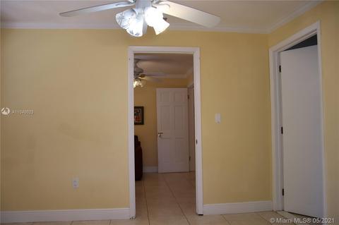 261 W 38 St, Hialeah, FL 33012 photo 36