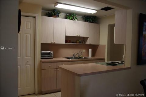 261 W 38 St, Hialeah, FL 33012 photo 16