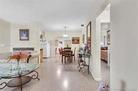 5005 E 9th Ln, Hialeah, FL 33013 photo 16