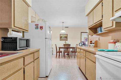 5005 E 9th Ln, Hialeah, FL 33013 photo 25