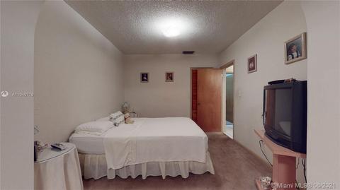 911 E 34th St, Hialeah, FL 33013 photo 17