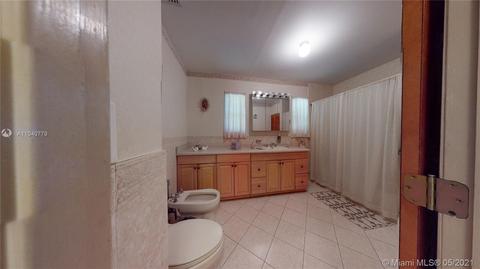 911 E 34th St, Hialeah, FL 33013 photo 11