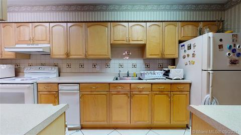 911 E 34th St, Hialeah, FL 33013 photo 7