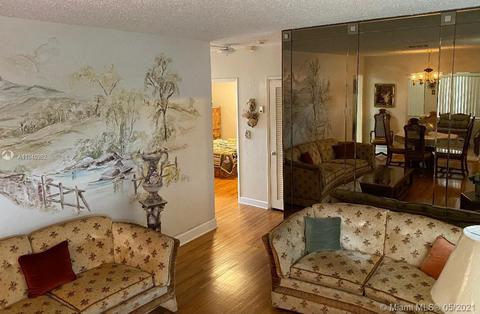 131 W 37th St, Hialeah, FL 33012 photo 7