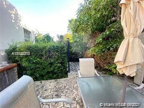 8926 Emerson Ave, Surfside, FL 33154 photo 2