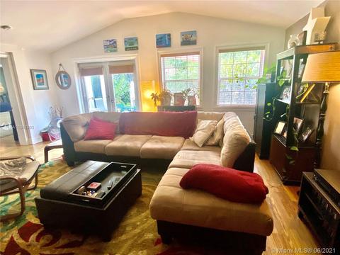 8926 Emerson Ave, Surfside, FL 33154 photo 5
