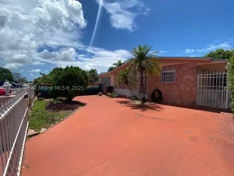 740 W 34th St, Hialeah, FL 33012 photo 1