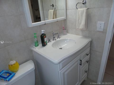 853 E 19th St, Hialeah, FL 33013 photo 11