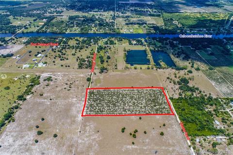 1604 Murray Rd, La Belle, FL 33935 photo 2