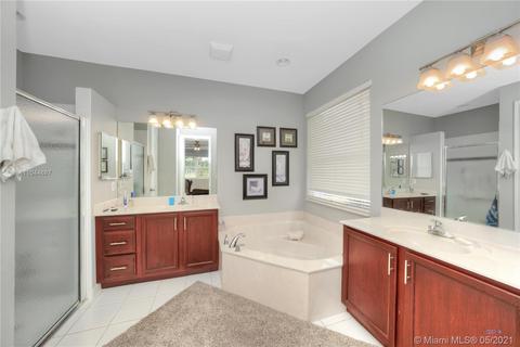 1455 SE Legacy Cove Cir, Stuart, FL 34997 photo 19