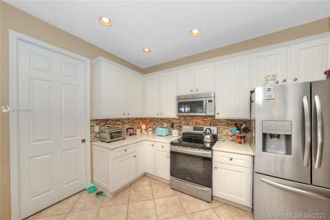 1455 SE Legacy Cove Cir, Stuart, FL 34997 photo 9