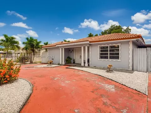 730 NE 1st Pl, Hialeah, FL 33010 photo 1