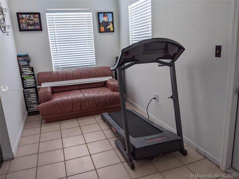332 E 51st St, Hialeah, FL 33013 photo 9