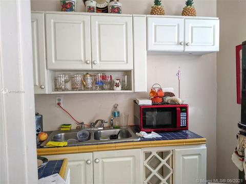 332 E 51st St, Hialeah, FL 33013 photo 12