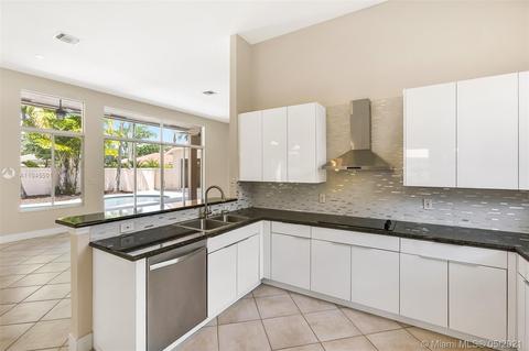 2459 Eagle Run Dr, Weston, FL 33327 photo 8